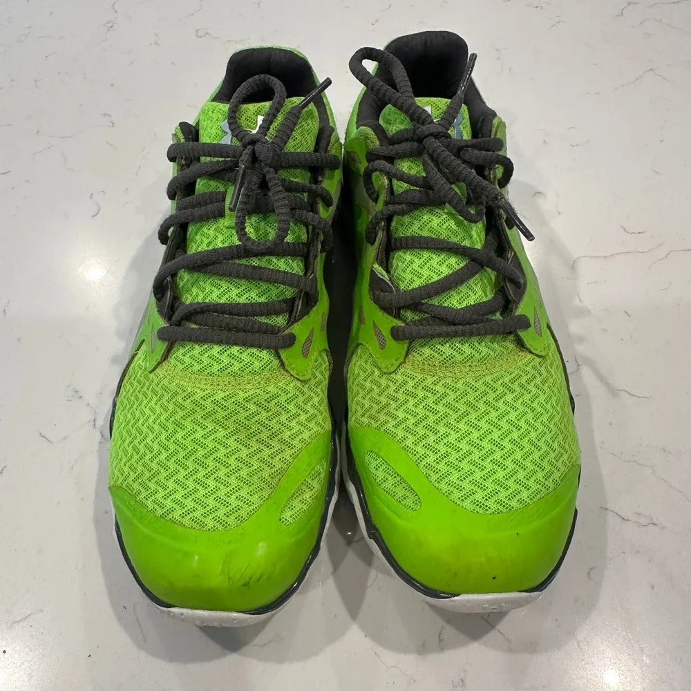 Under Armour Micro G Assert 4 Mens Running Shoes Lime Green 1249942-389 Size 9.5